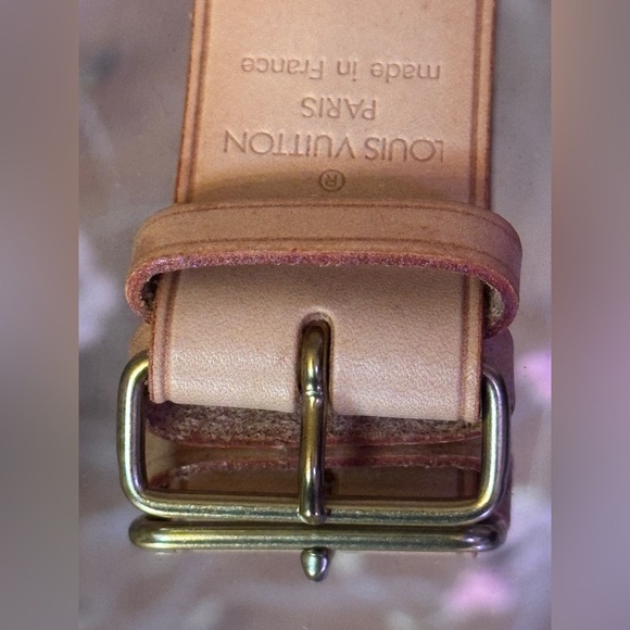 LV Luggage Tag and Poignet EUC - Picture 4 of 13